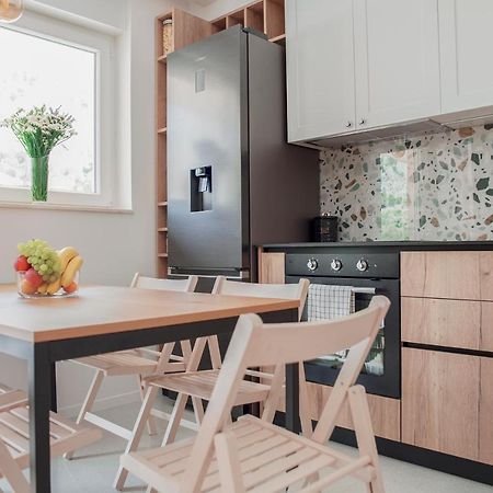 Apartment Vito Омиш Экстерьер фото